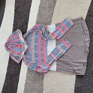 Colorblock and Print Hoodie - Size S